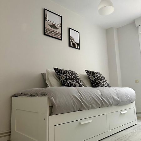 Cozy Flat 5 Mins From The Beach Gijón Kültér fotó